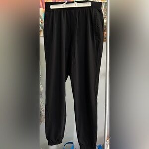 Men’s Lulu surge joggers
